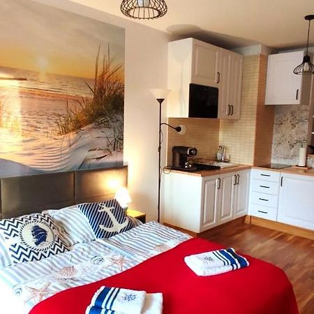 Ferienwohnung Kawalerka Z Miejscem Parkingowym W Hali Garazowej Zoppot Exterior foto
