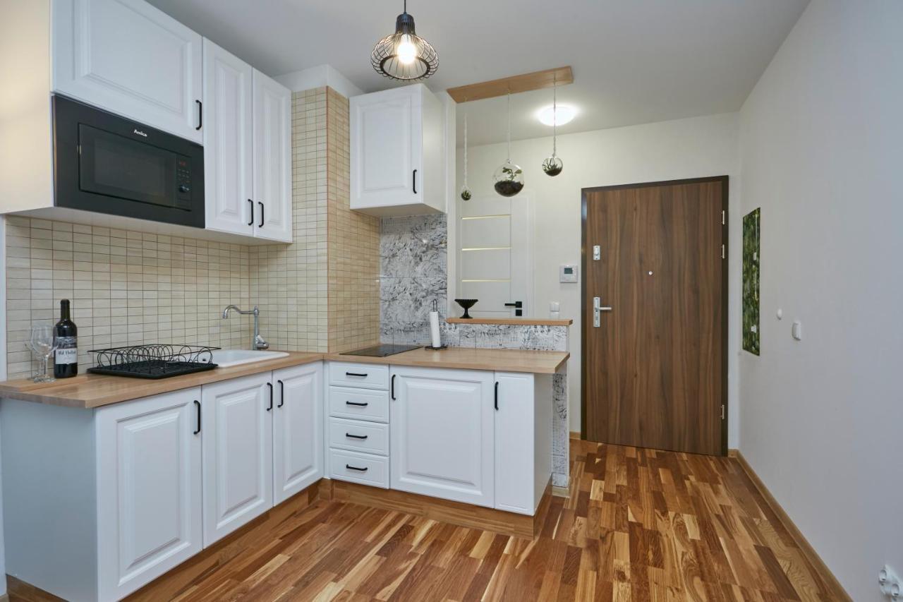 Ferienwohnung Kawalerka Z Miejscem Parkingowym W Hali Garazowej Zoppot Exterior foto
