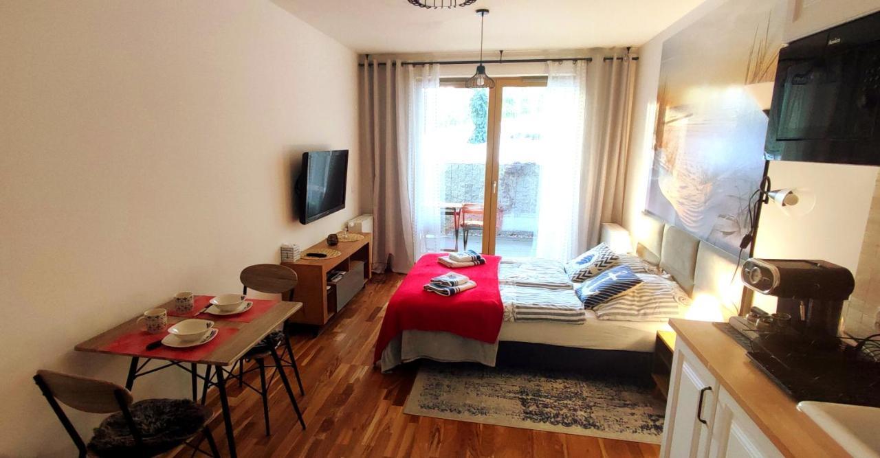 Ferienwohnung Kawalerka Z Miejscem Parkingowym W Hali Garazowej Zoppot Exterior foto